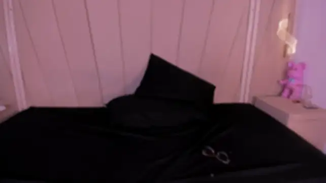 Aurora_Dalton__ - Finger in my pussy + control 3 min