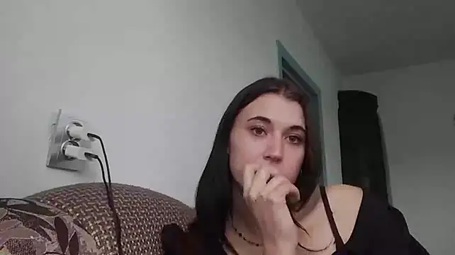 Linaguuney2 - princess’s pose