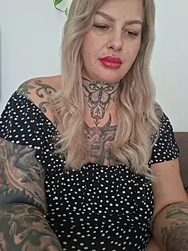 CandyCurvess - HOT VID LT