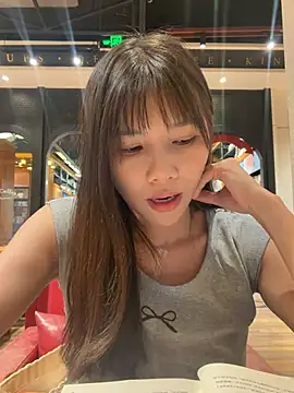 Fire-18 - 学姐为了完成学业 出卖身体 图书馆 搞刺激 完成目标脱内裤