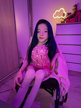 MiniSophiaa - Take off panties