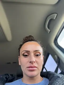 Caramellaa - Destroy my pussy🫦💦