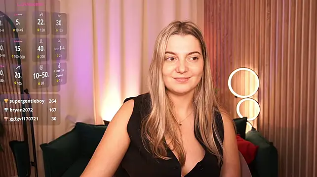 LucreciaStorm - boobs zoom + massage