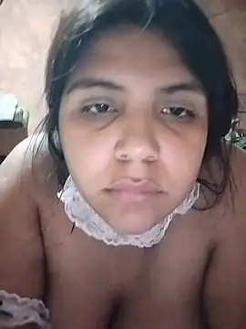 ESMERALDA1331 - Soy nueva jiji