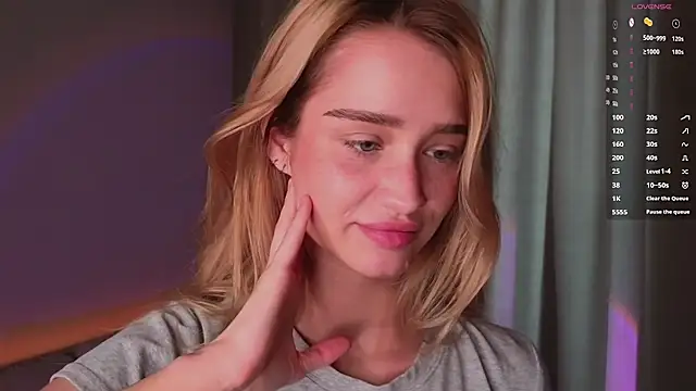 AliviaWithLove - Suck my finger slowly <3