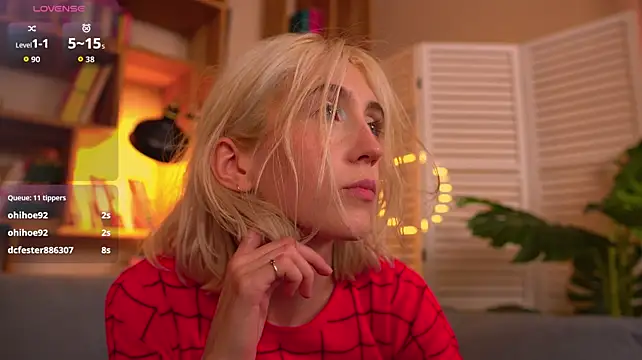Elen__Moore - get on spider knees and tease