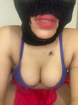 Cristal__Doll - Pussy fingering and squirt in public 💦