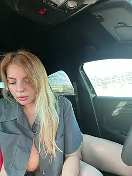 Jordynjace - Naked, ride dildo in the car