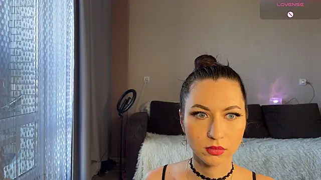 Jannetemagdalenovna - fingers in pussy