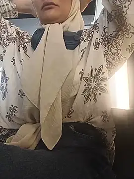 MisyonerNur - Dışarıda göğüslerini aç 😅