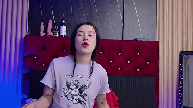 AlexaIvory - saliva on my tits