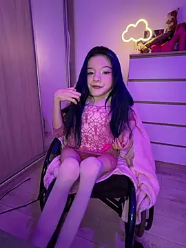 MiniSophiaa - Take off panties