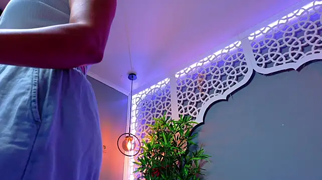 Mila_Kunnis - Morning spanks for me ass 🍑