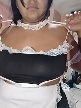 ESMERALDA1331 - Soy nueva jiji