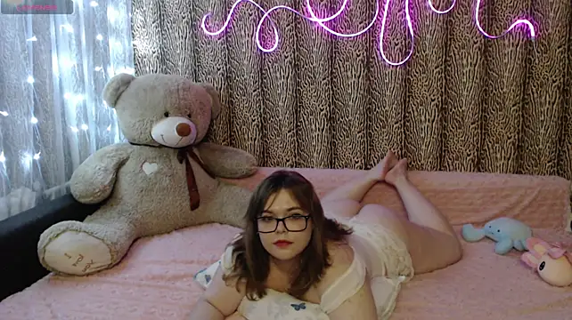 HotJenifferLove - saving money for new outfit