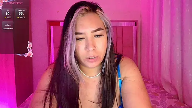 Leahtemptation3 - saliva play