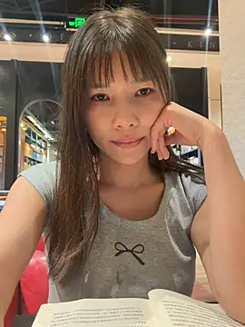 Fire-18 - 学姐为了完成学业 出卖身体 图书馆 搞刺激 完成目标脱内裤