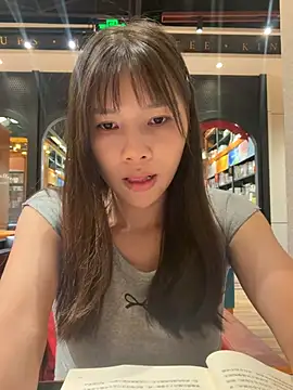 Fire-18 - 学姐为了完成学业 出卖身体 图书馆 搞刺激 完成目标脱内裤