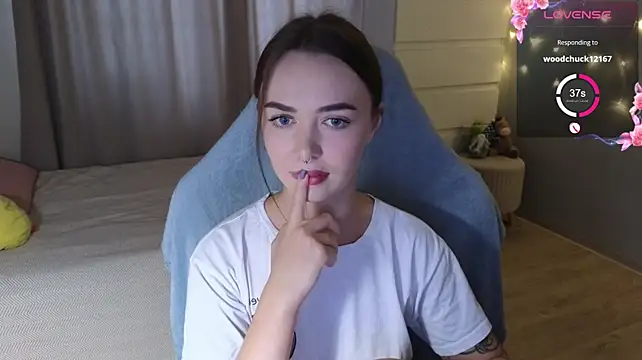 Kate_leoo - shake ass