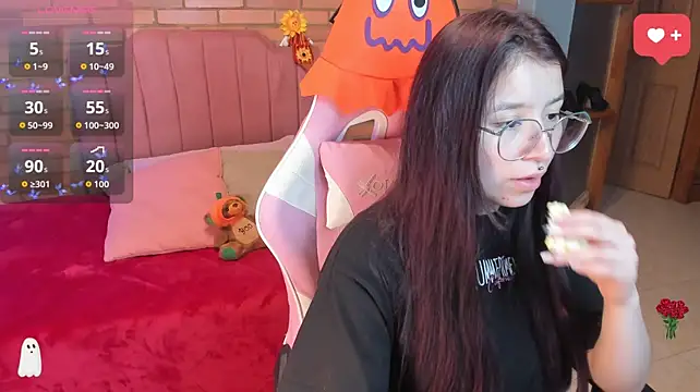Amy_joones - Oil on tits + Slow squeeze 💦🍒