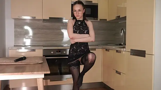 NickieMcgrotha - tease my panties in doggy +spank my ASS