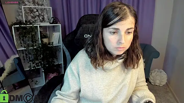 MartaEdams - to stroke one's face