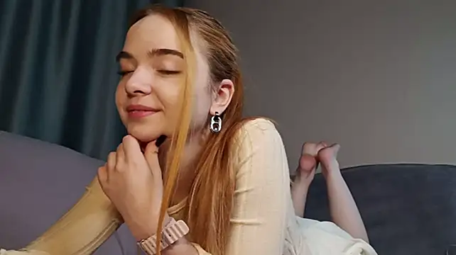 CrisMillwee - Suck my finger🍭