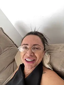 LadySalenDominatrix - Help me cum.