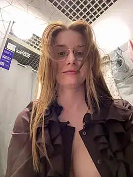 FReyja_44 - Show tits