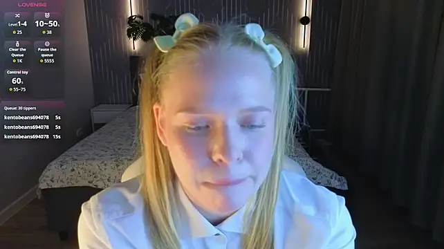 Sweet_Angelll - show funny face
