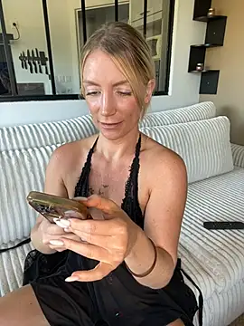 Irina_k0valenk0 - Sextape solo 💦🍆
