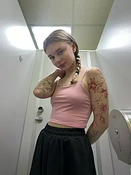 -MiaKitty - Spank my ass in pants in WC🫣🍬