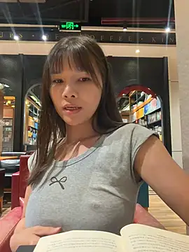 Fire-18 - 学姐为了完成学业 出卖身体 图书馆 搞刺激 完成目标脱内裤