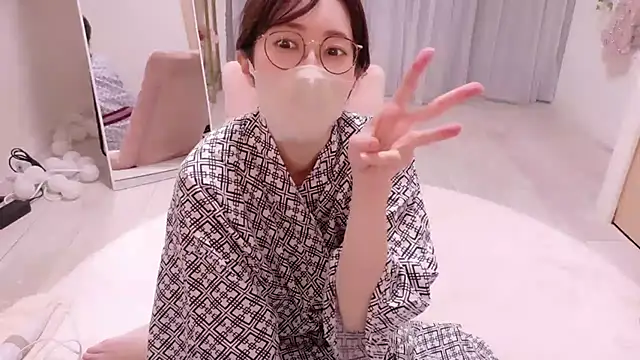 RIO_o0 - ブラ抜き♡四つん這いしたら見えるかな？