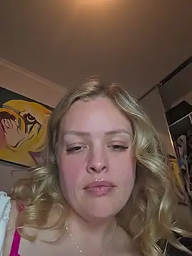 Bridgette03 - Quick Pussy Flash 😼