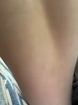 EliteBitch - play with naked tits and nipples 📚