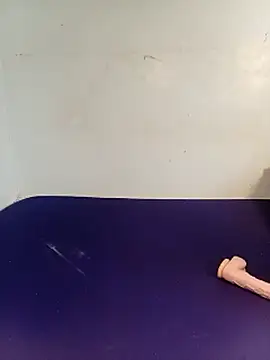 Petite_Nana