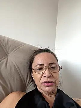 LadySalenDominatrix - Help me cum.