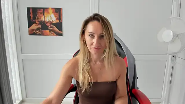LilyDreamm - I want to buy myself new sexy underwear