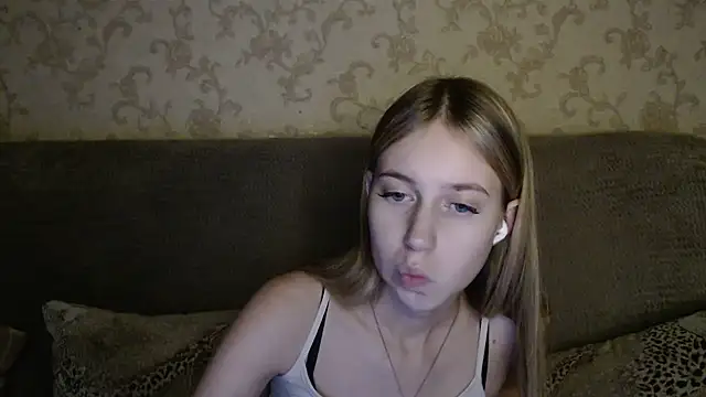 ModelPi - I'll play any song😘