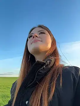 RubyRiot - lets take off my bra 🤭