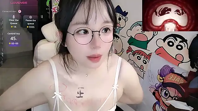 Angela-AMY - 男人真辛苦，不但会抽烟还会抽。。 上空妩媚揉胸捏捏捏