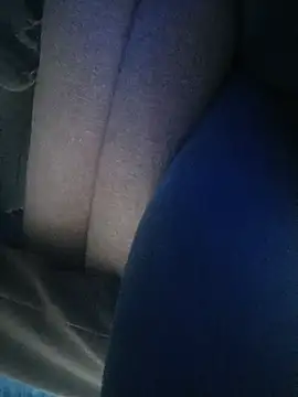 Horny_scarlet_dais
