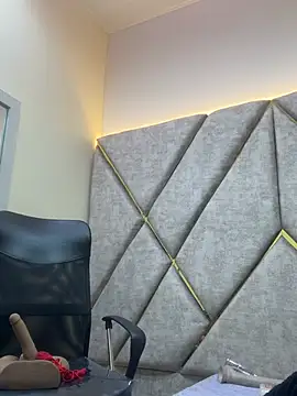 Valenlopezz_ - riding torso