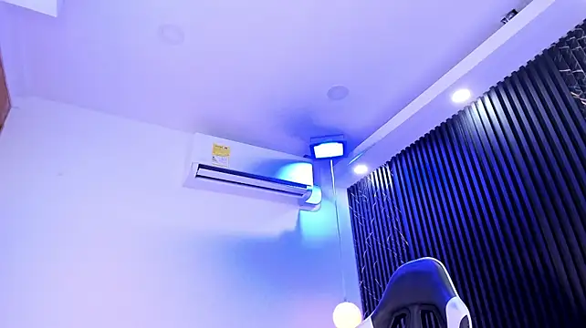 Lia_damasco - Domi control for 3 minutes
