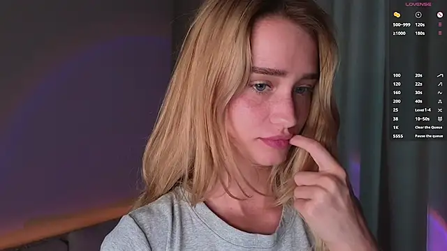 AliviaWithLove - Suck my finger slowly <3