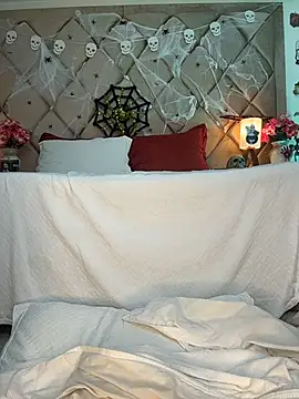 AngelinaDuvall - wetting my panty and spanking
