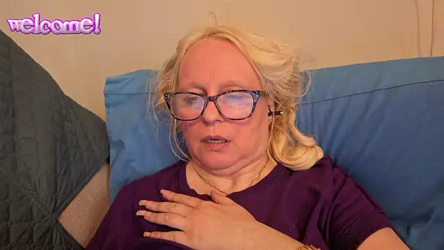 Martachatte - “​je ​te ​montre ​mes ​gros ​seins ​