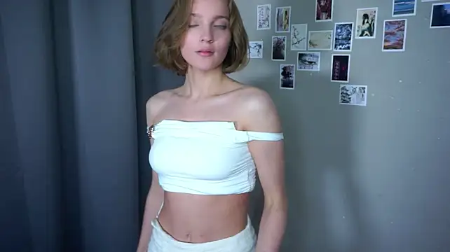 ElvinaBusuttill - squeeze my boobs under my top