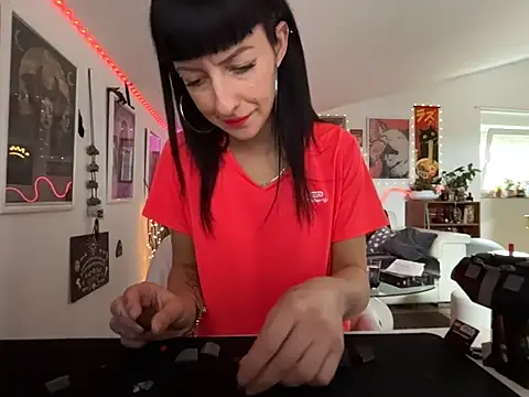 U_prolazu - Suck dildo